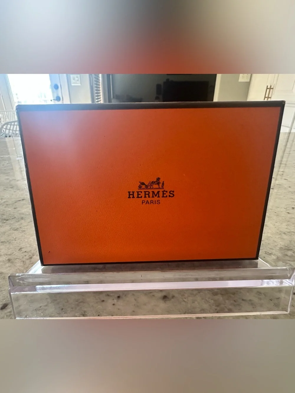 Hermès Red Leather Single Pocket Card Holder - sleek, classy, silk interior 🧨